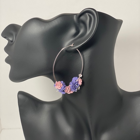 Handmade crochet earrings - Picture 1 of 4